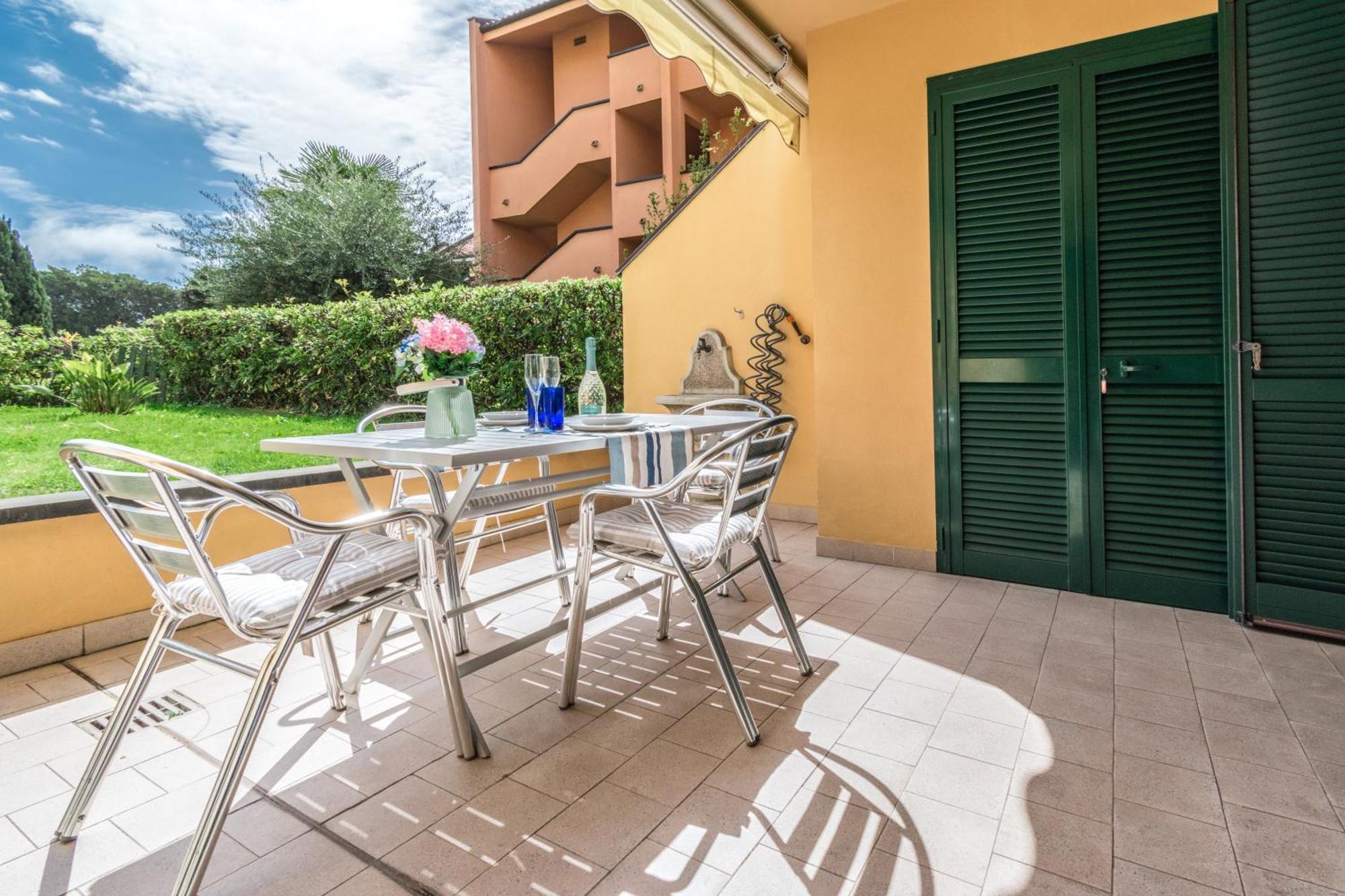 Elegante Appartamento Con Piscina - Wi-Fi & Box Privato Санремо Екстер'єр фото