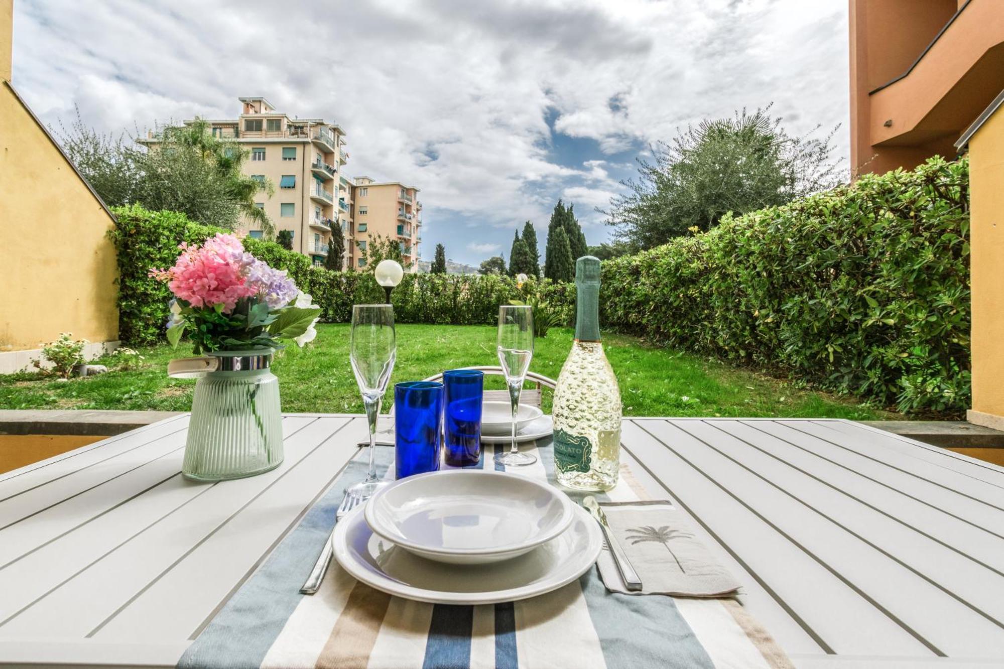 Elegante Appartamento Con Piscina - Wi-Fi & Box Privato Санремо Екстер'єр фото
